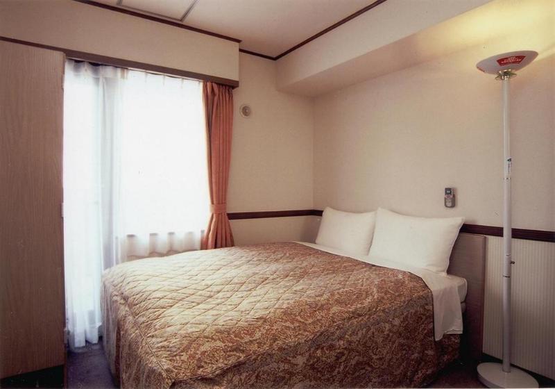 Toyoko Inn Hokkaido Sapporo-Eki Minami-Guchi Exterior foto