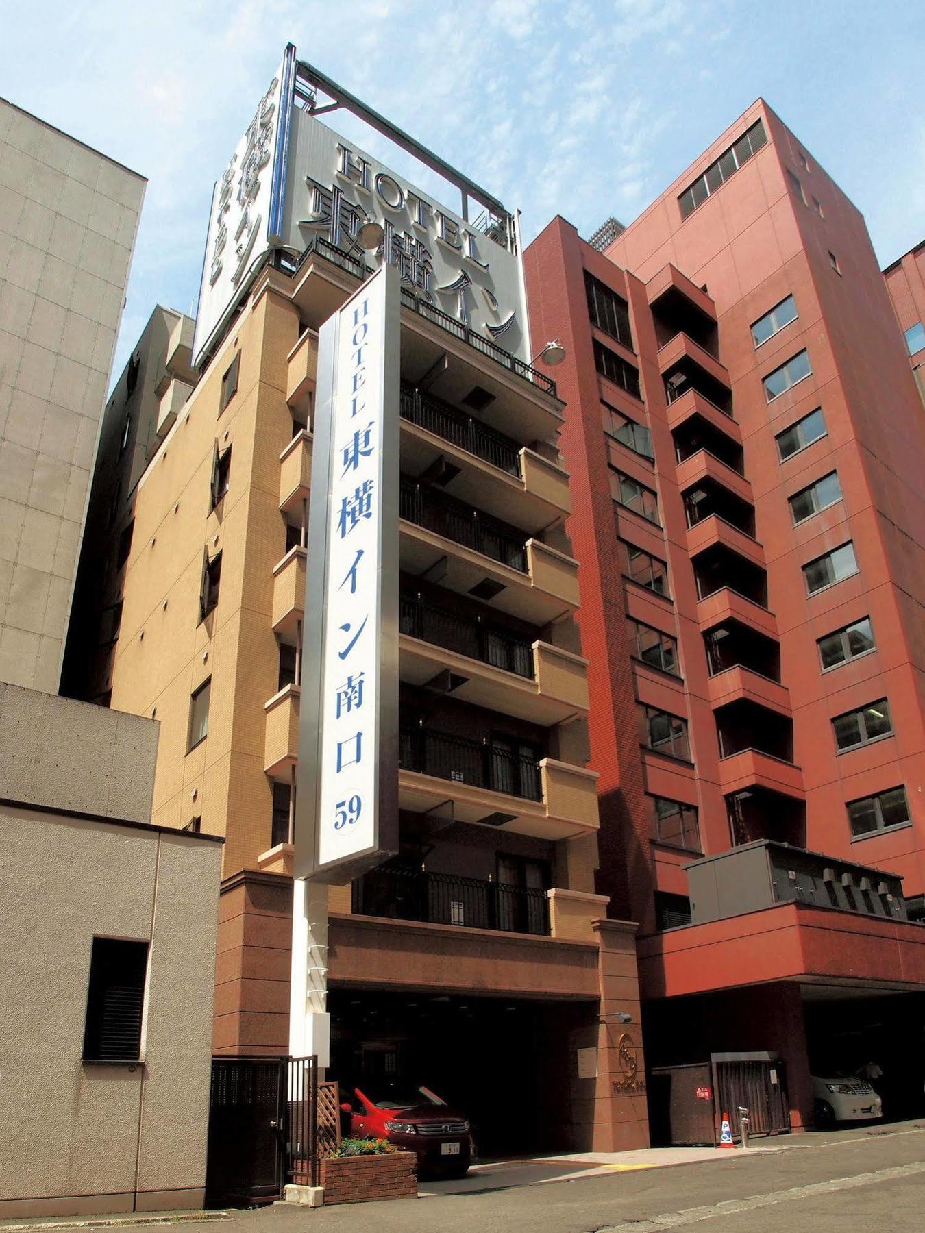 Toyoko Inn Hokkaido Sapporo-Eki Minami-Guchi Exterior foto